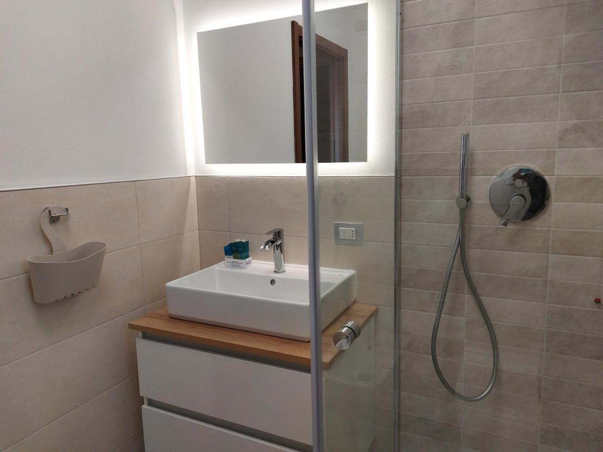 My Sirmione Beach Apartment Superior Ngoại thất bức ảnh